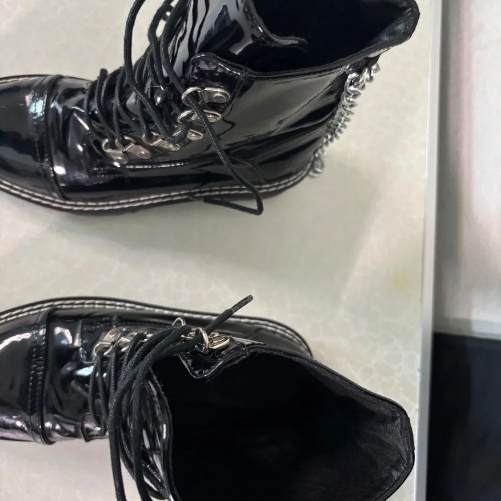 Size 7 2 Pack Low Cut Boot Bundle Priced To Sell - Picture 7 of 11